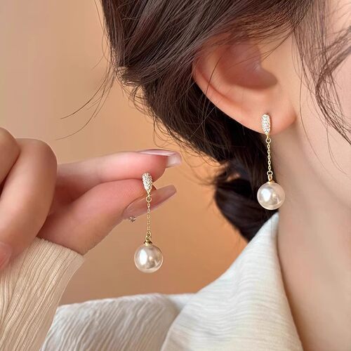 FEEINS长款流苏珍珠耳钉小流苏耳环女独特耳钉显脸小2026轻奢高级