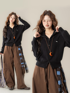 韩版黑色连帽拉炼针织开衫女2025秋季新款短款气质小个子毛衣外套