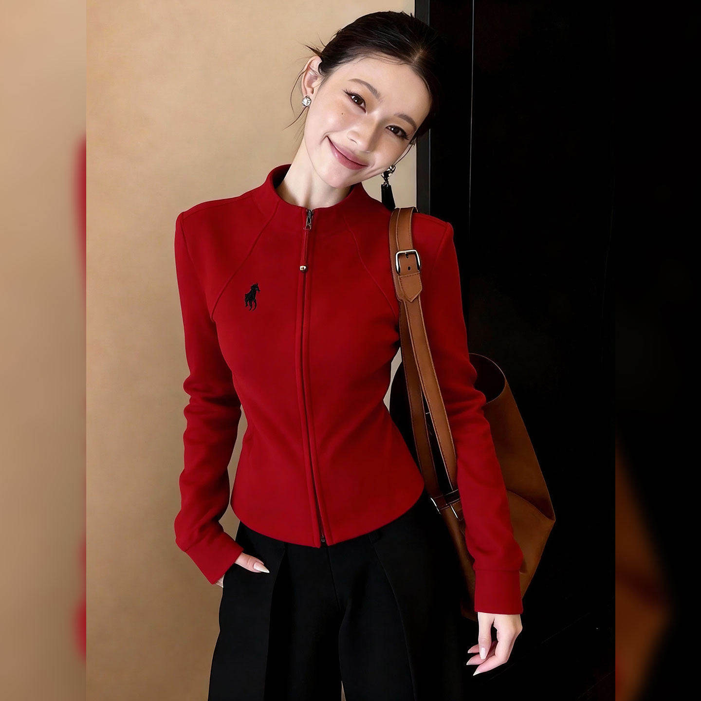 显白日常~气质红色修身上衣2026新款女装显瘦拉链开衫运动服外套,女装/女士精品,时尚抓绒衣,淘宝优惠券,粉丝福利购,淘宝优惠卷