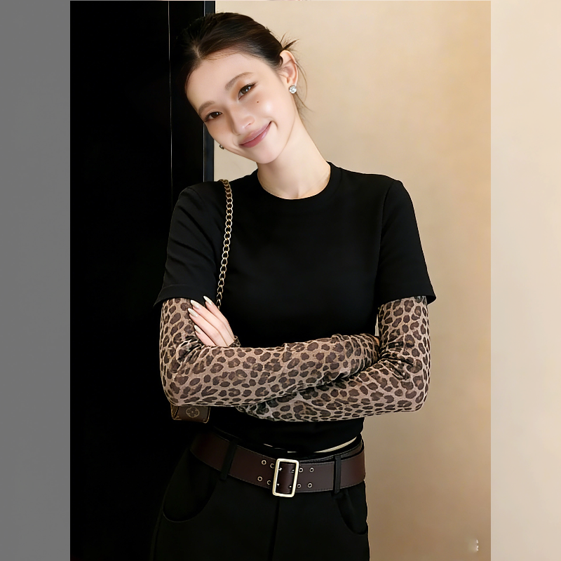 黑夜星点~豹纹拼接长袖T恤女春秋季辣妹风修身显瘦打底假两件上衣,女装/女士精品,大码内搭,淘宝优惠券,粉丝福利购,淘宝优惠卷
