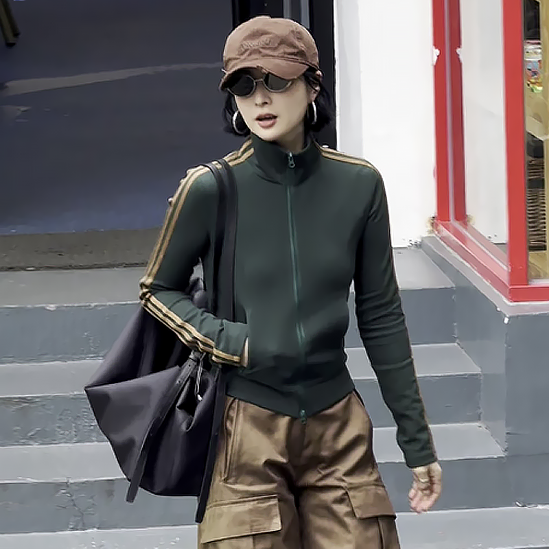 韩版军绿色运动外套女秋季2025新款大码胖mm修身显瘦减龄长袖上衣