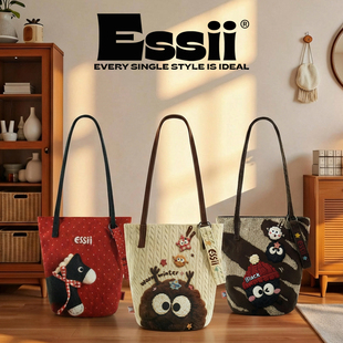 完美款款HJ插画小众联名休闲可爱印花单肩斜挎加长水桶布包包女士