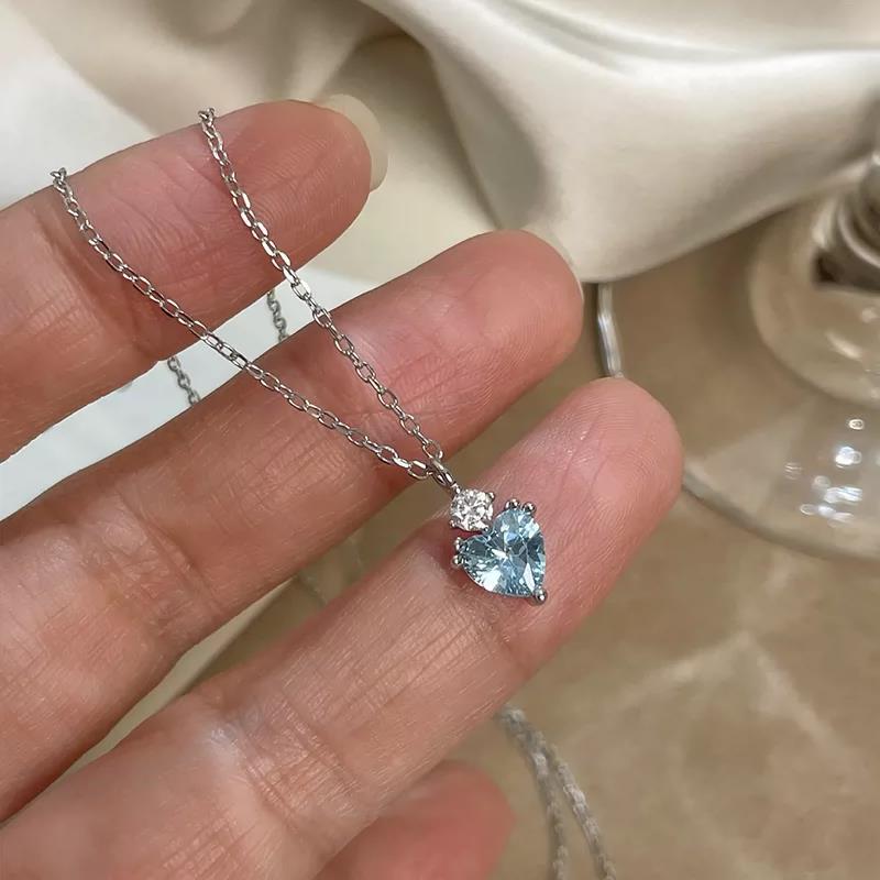 韩系超闪锆石爱心吊坠项链女轻奢气质高级感锁骨链时尚百搭配饰品