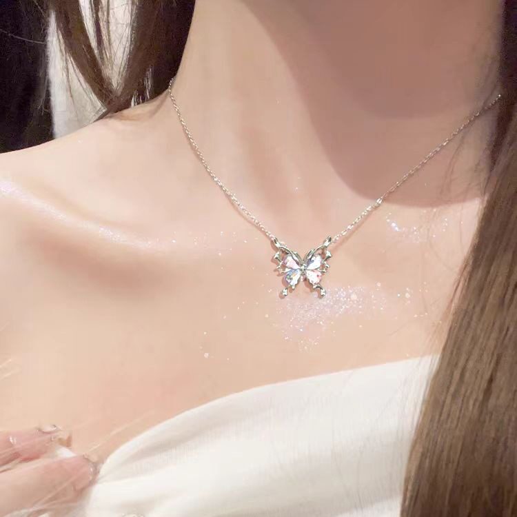 韩版彩色锆石蝴蝶项链女ins潮气质百搭高级轻奢小众设计感锁骨链