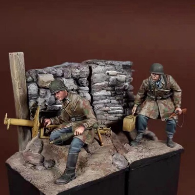 源模居GK 1/35树脂人物模型二战德军士兵(2人带场景)手办白模605R