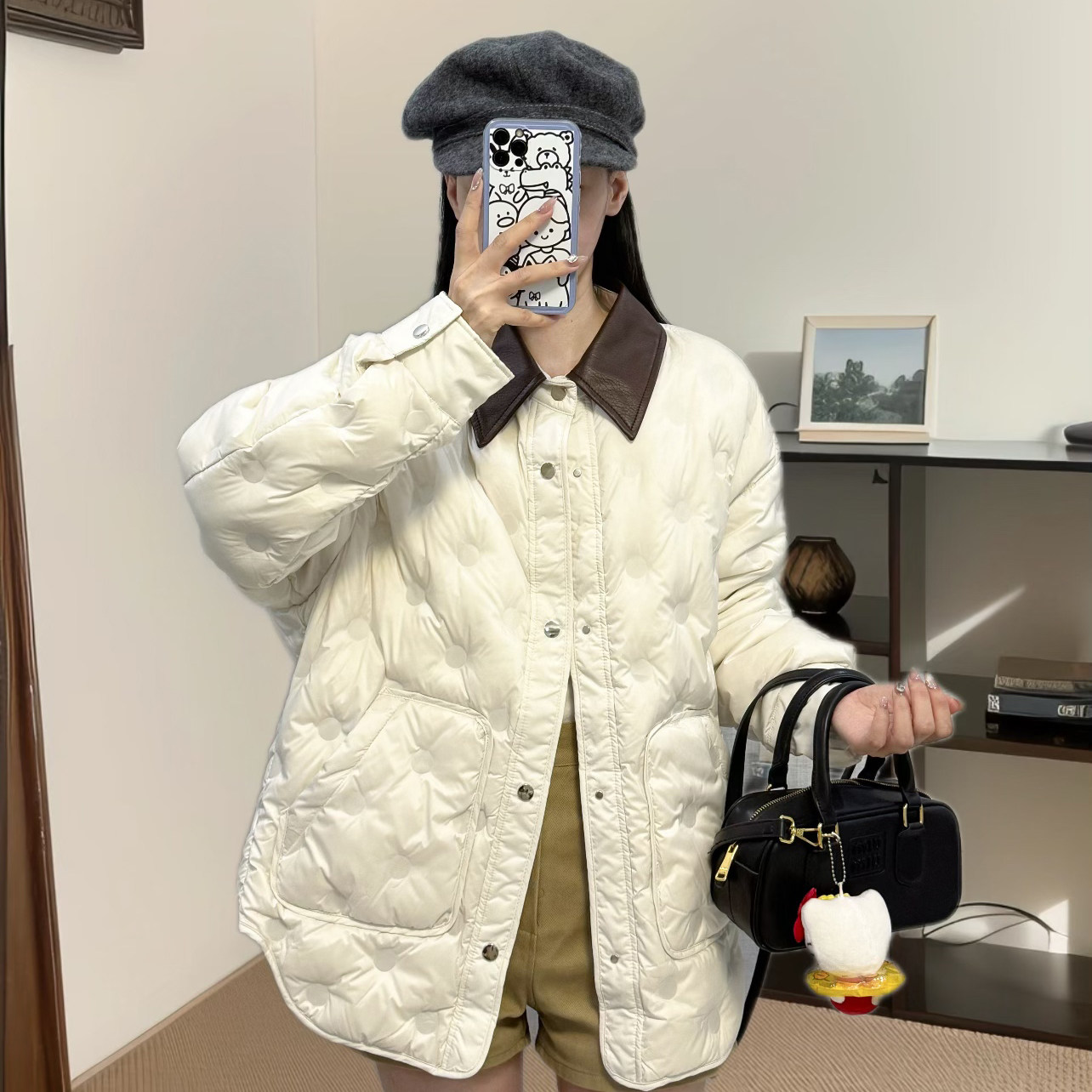 90白鸭绒2025冬季新款短款轻薄羽绒服女韩版宽松休闲翻领拼接外套