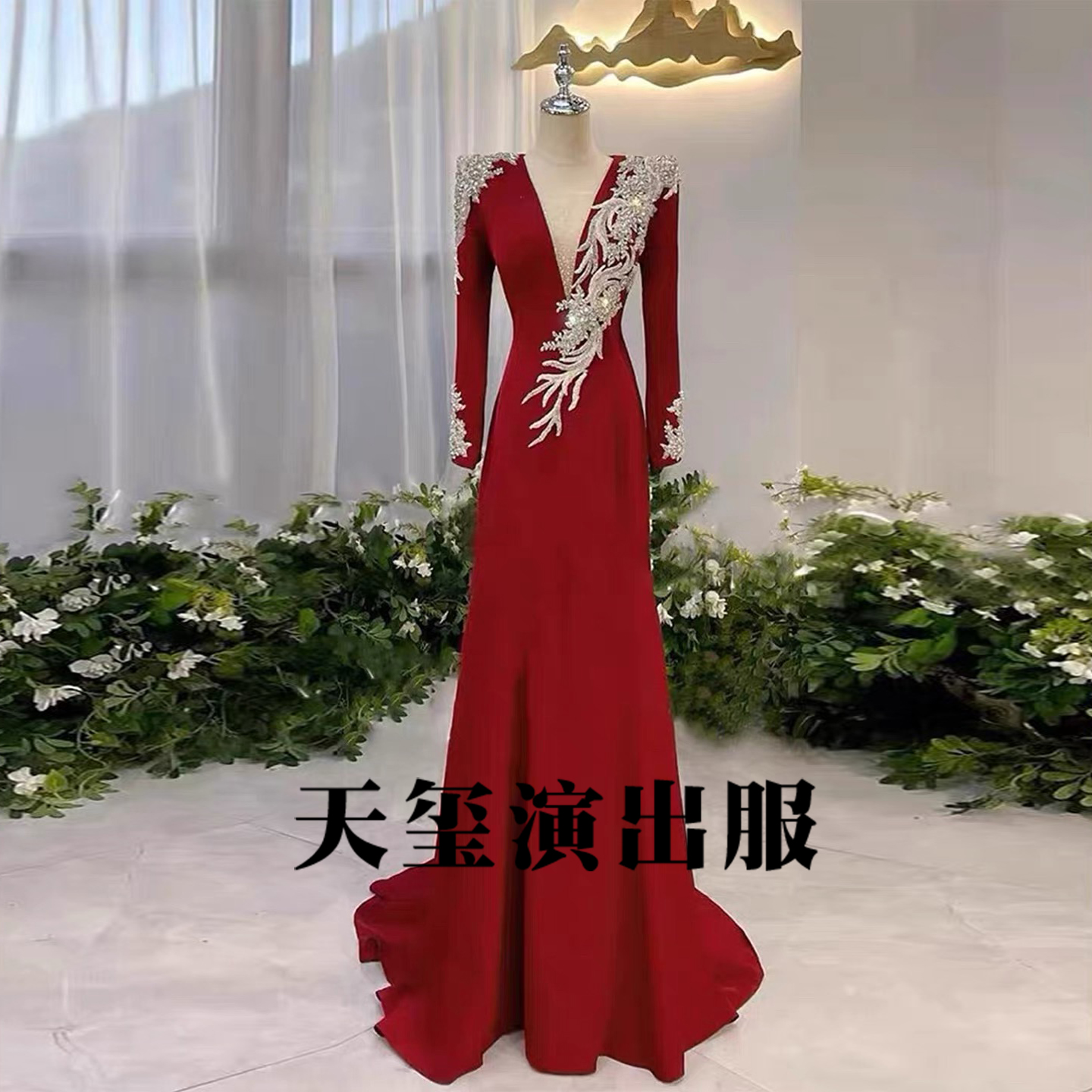 红色晚礼服女高端大气音乐会民歌独唱舞台比赛表演出服节目主持人