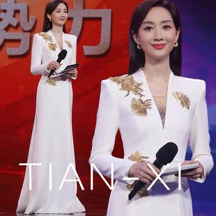 白色晚礼服女宴会气质高端春晚舞台节目主持人指挥独唱音乐演出服