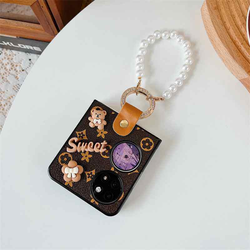 适用华为P50pocket手机壳指环扣珍珠手提个性字母小熊复古小花纹