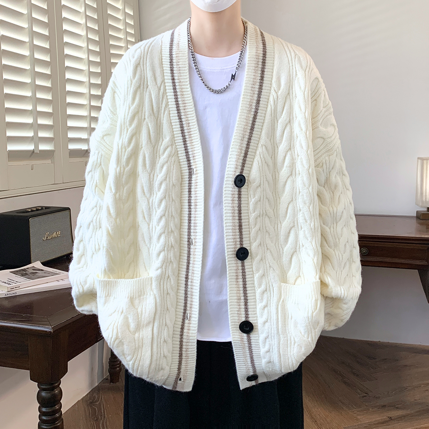 秋冬季男士新款开衫毛衣男款宽松慵懒风针织夹克潮流绞花纹1102n