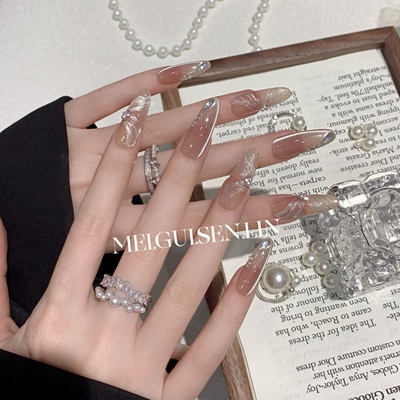 玫瑰森林白晚晴穿戴甲手工定制裸色猫眼法式中长款飘带高级感美甲