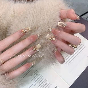 玫瑰森林福马踏金穿戴甲2026新年手工爆闪鎏金法式显白高级感美甲