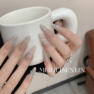 玫瑰森林烟火星辰2025新年烟花手工穿戴甲中长款 成品美甲 显白法式