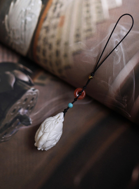 濮暹猛犸象牙雕鹿角佛手吊坠