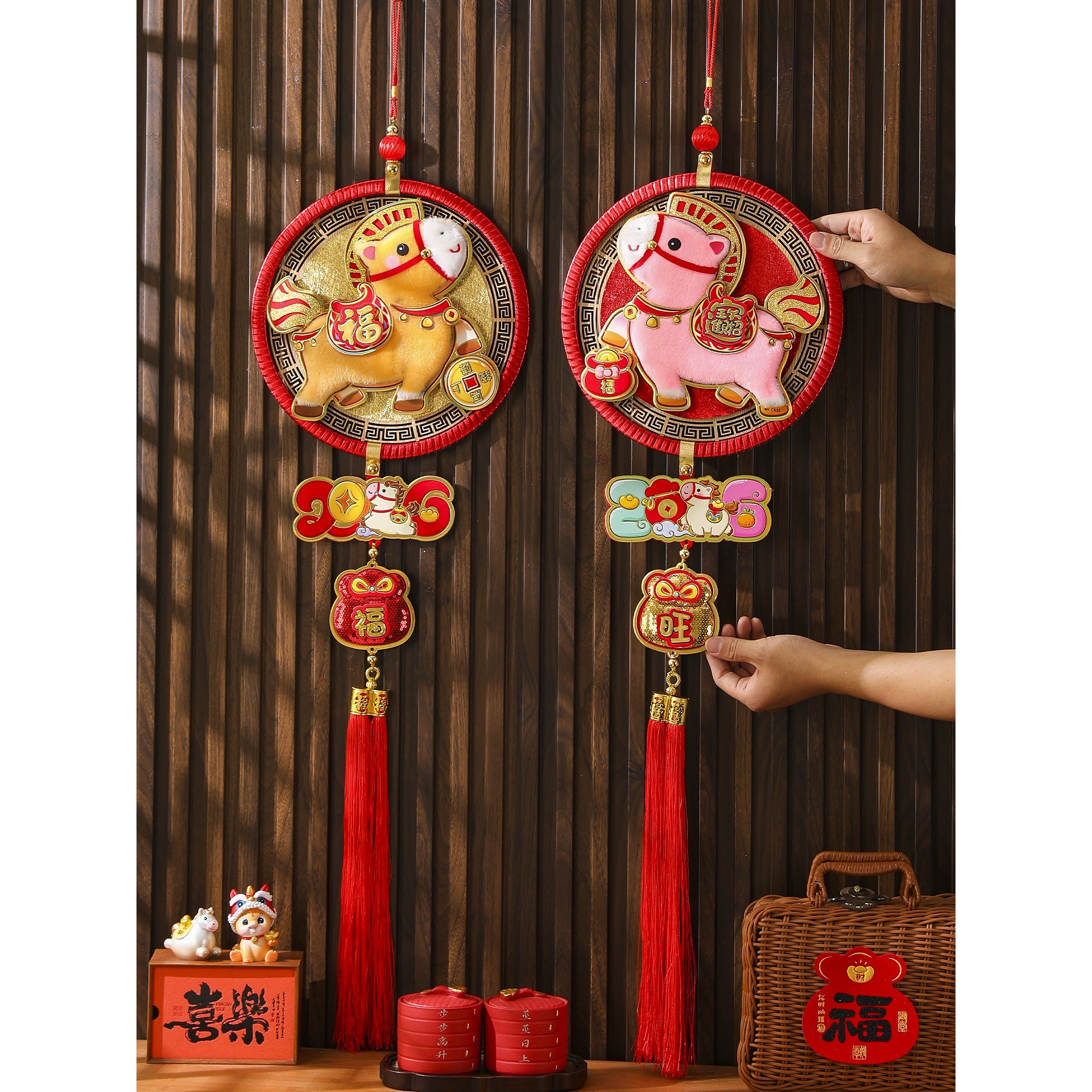 新年春节装饰挂件2026马年新款立体毛绒生肖挂饰过年客厅玄关门挂