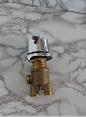 2Pcs=1set Bathtub Hot and Cold Mixing Faucet Split Jacuzzi m