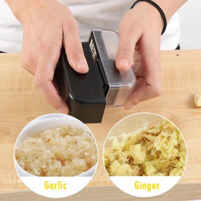 *Multifunction kitchen garlic press Ginger Garlic Grinding G