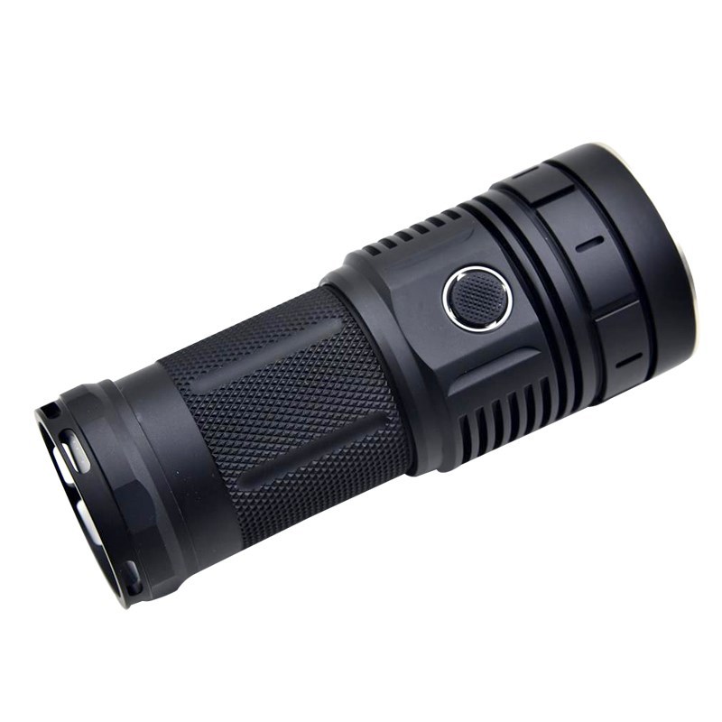 15000 Lumens 4x XHP50 / SST40 / XPL Glare LED Flashlight Typ