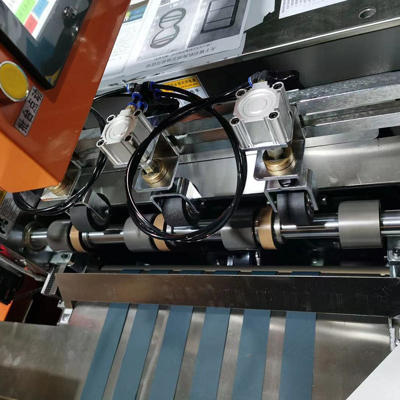 全自动异形袋自动模切机 果汁袋包装袋高速异形袋自动模切机