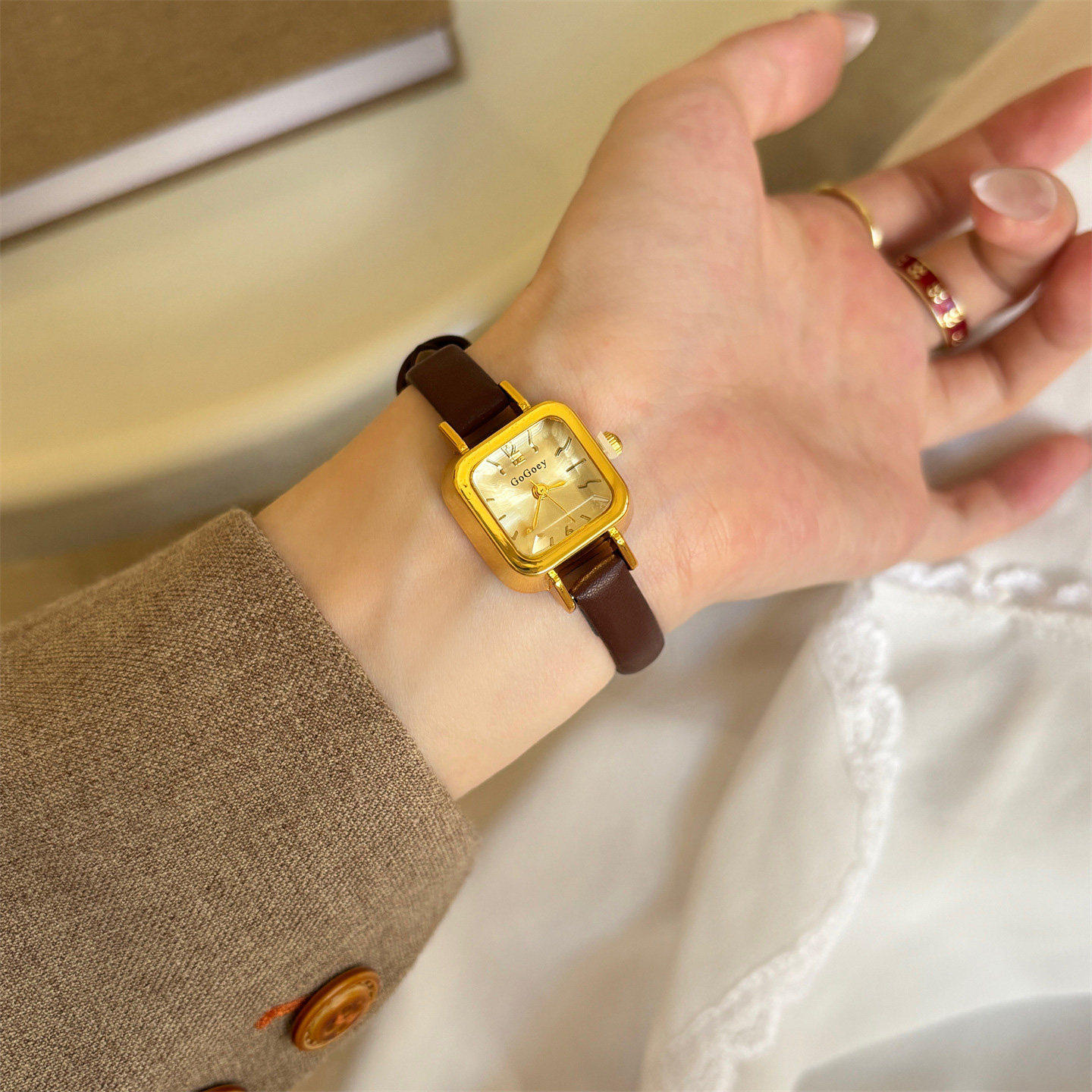 复古小方糖手表女款初高中学生2026新款正流行ins风小巧节日礼品
