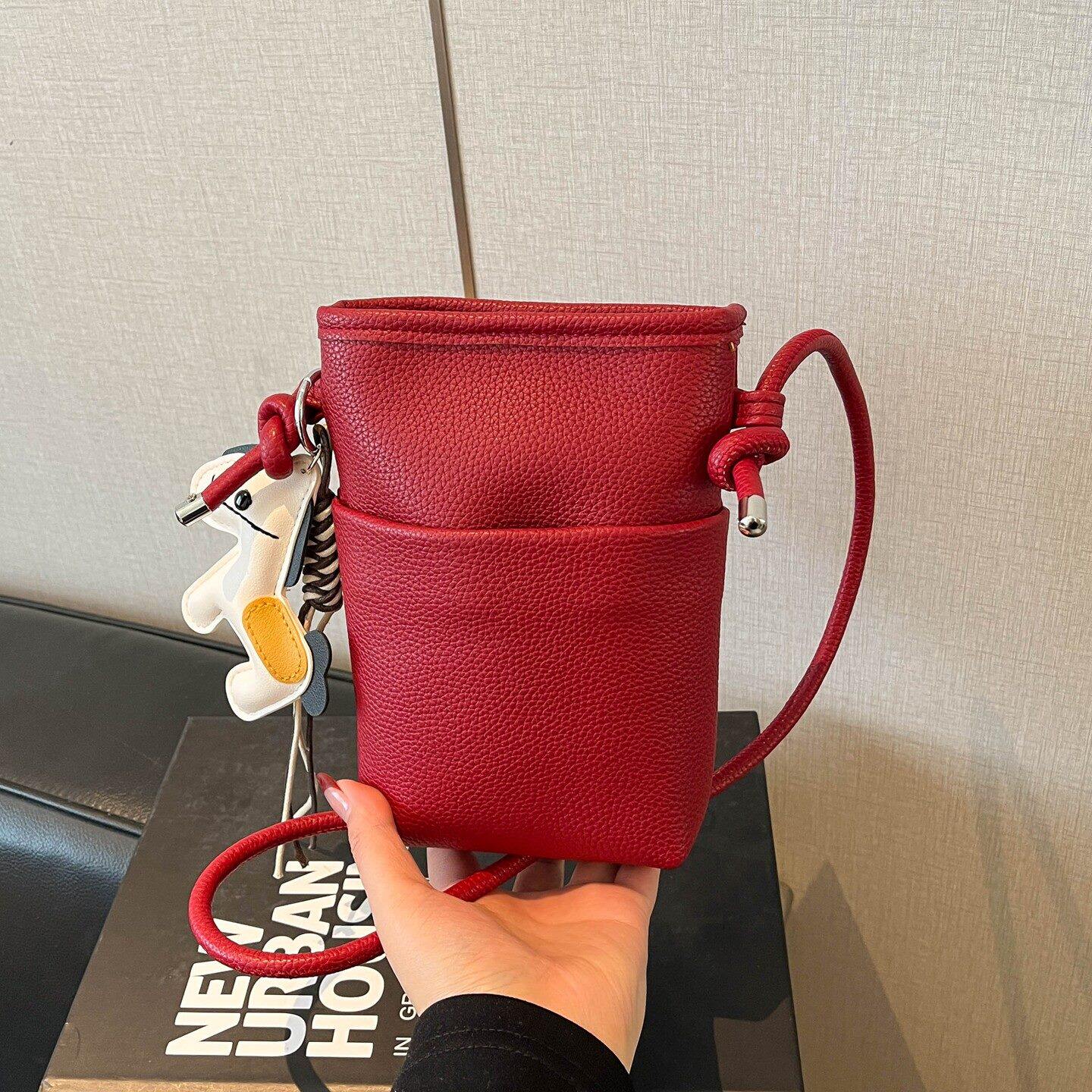 红色迷你小包包女2026新款夏季百搭精致斜挎包小巧轻便散节日礼品