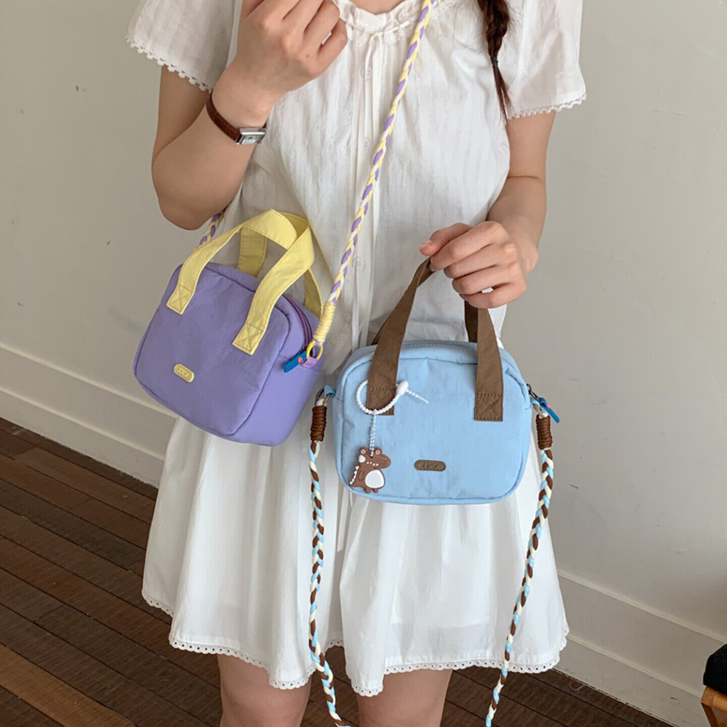 韩系ins风帆布包包女2026新款可爱撞色轻便斜挎手机包超节日礼品