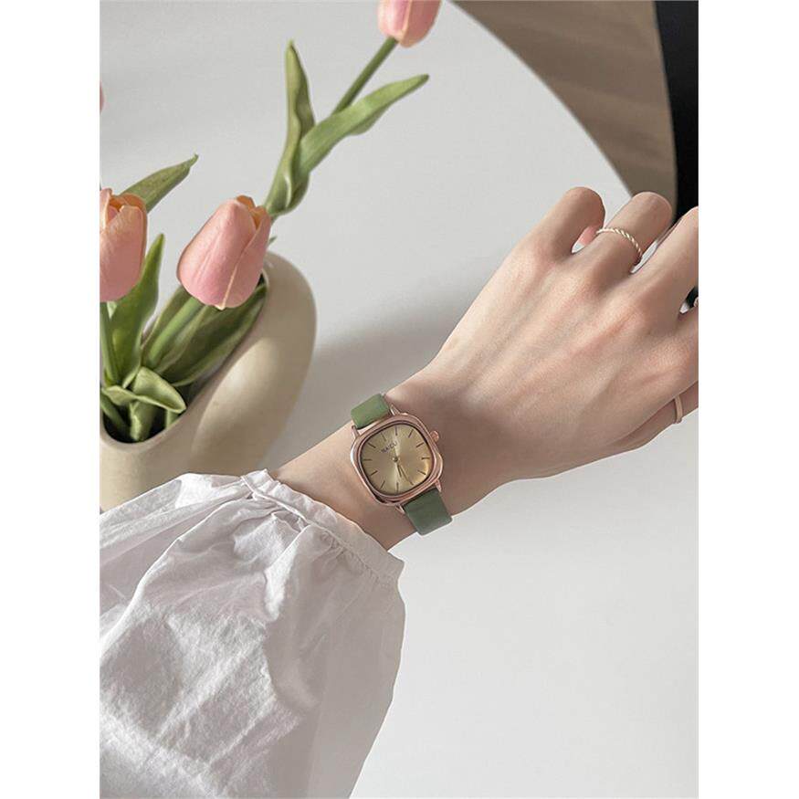 ins风方糖手表女2026新款初高中学生高颜值轻奢小众小巧节日礼品