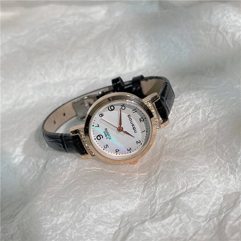 高级感手表女士女款轻奢小众2026年新款上班族学生考试专节日礼品