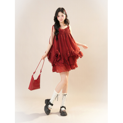 [红莓糖纸]红色连衣裙套装夏甜美小个子宽松遮肉吊带裙短裙两件套