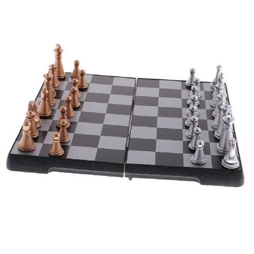 Plastic Magnetic Chess Set with Portable Folding Chess