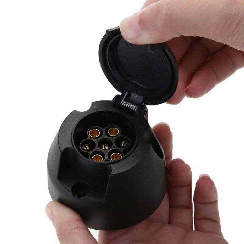 12v 7 pin plastic trailer towing electrics plug towbar