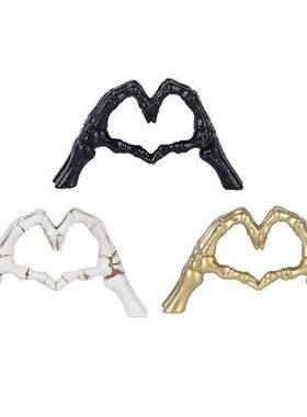 Creative Heart Gesture Ornament Sculpture Model Decoration