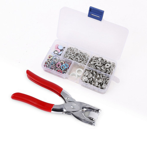 SODIAL(R)110pcs buttons 5 hollow / solid claws + clip + stor