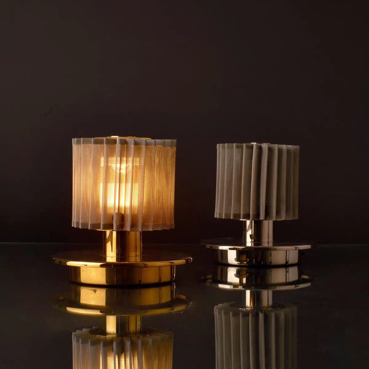 法式复古新款创意轻奢充电台灯设计师风格酒吧客厅卧室床头小夜灯