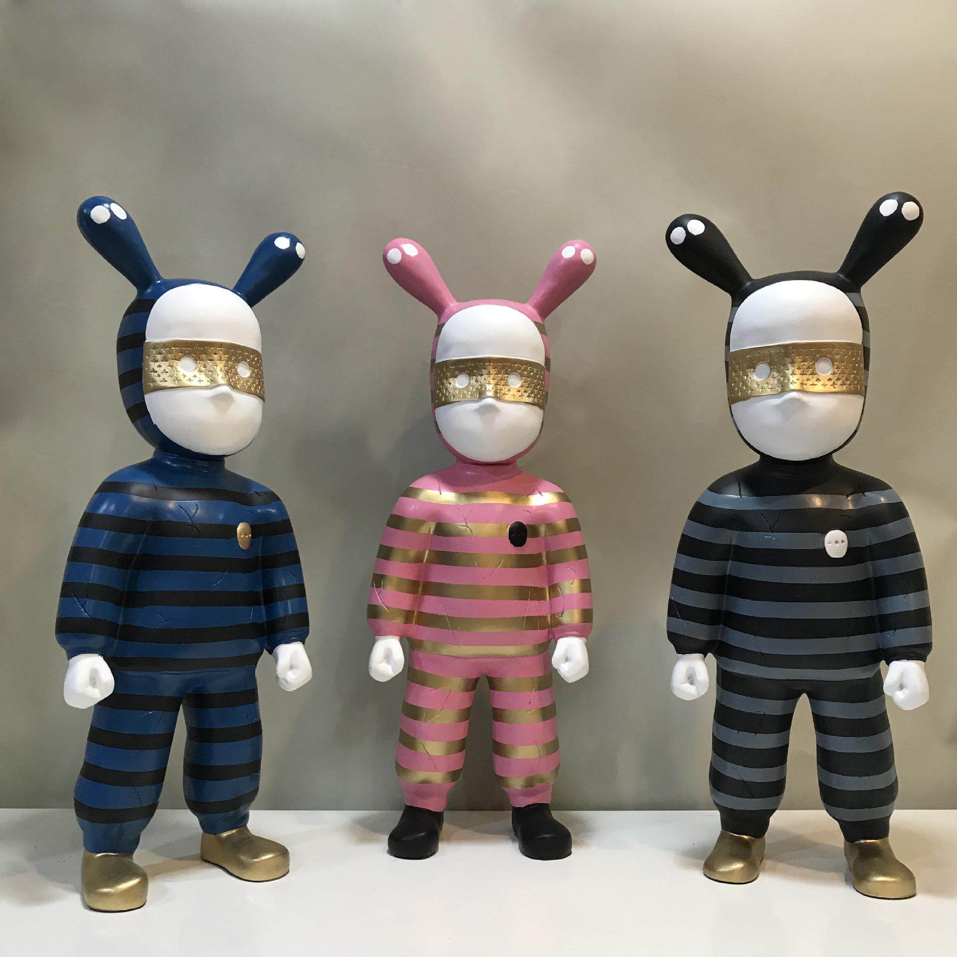卡通公仔流氓兔人物落地摆件大型创意北欧客厅玄关样板房间装饰品