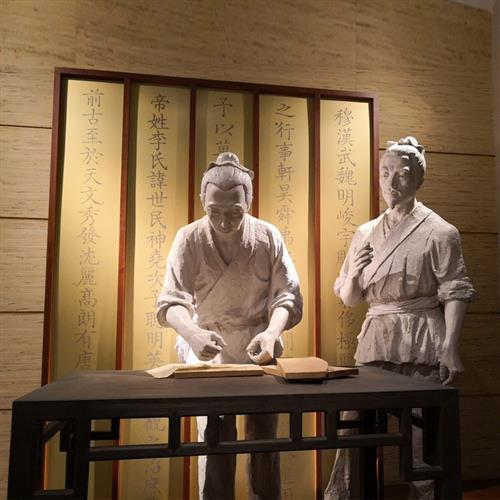 玻璃钢仿铜造纸术蔡伦雕塑四大发明主题造纸流程景观小品毕昇雕塑