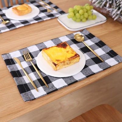 Christmas Placemat with Plaid Pattern Fabric Holiday