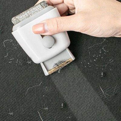Mini Portable Lint Remover Manual Clothes Cleaning Brush