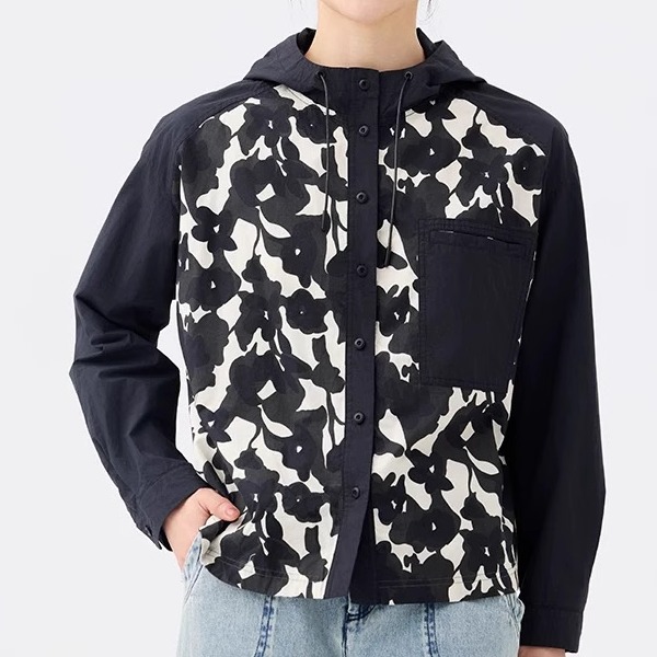 斯琴2025春专柜正品印花拼接连帽衬衫外套单排扣上衣女BECS05864