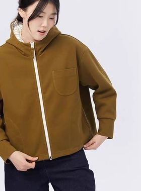 斯琴2023秋专柜正品棉质土黄色连帽撞色落肩休闲外套BCQS03921