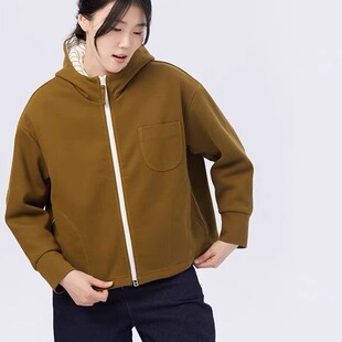 斯琴2023秋专柜正品棉质土黄色连帽撞色落肩休闲外套BCQS03921