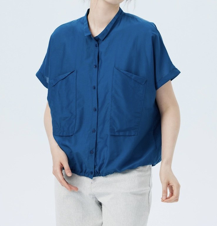 斯琴2023夏专柜正品女丝棉混纺蓝色翻领单排扣短袖衬衫BCXS036108