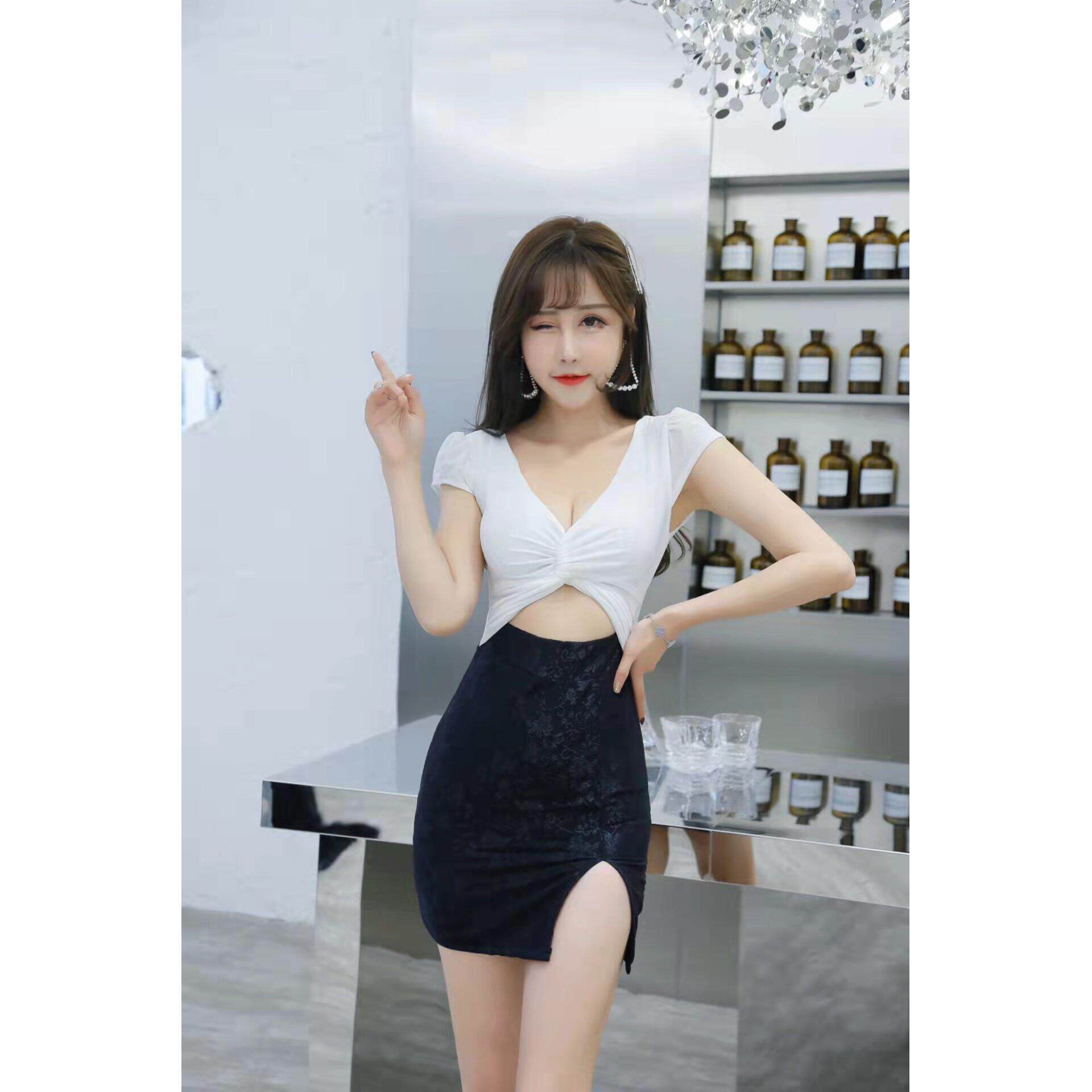 夜店女装2023年新款性感显瘦低胸拼色包臀足浴技师服深连衣裙