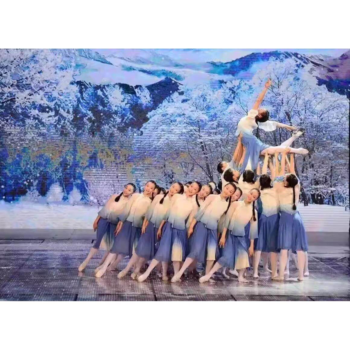 沁园春雪舞蹈演出服装民国学生舞蹈追忆1911表演服女群五四青年装