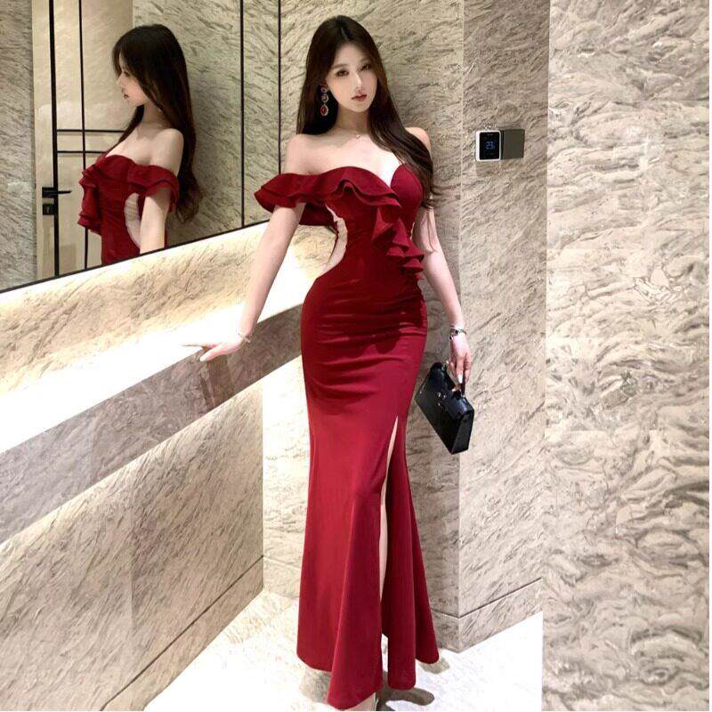 法式气质红色一字肩抹胸连衣裙女夏高级性感名媛宴会包臀开叉礼服
