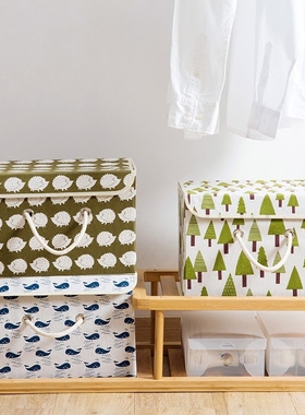 Combine folding and packing boxes of cloth and clothes packi