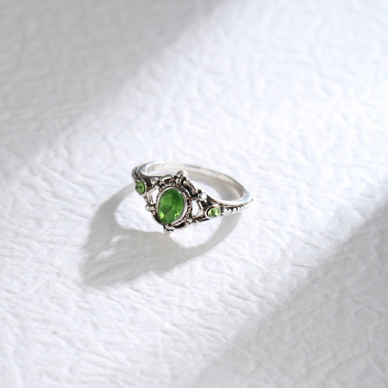 vintage classic ring women wedding jewelry inlaid with green