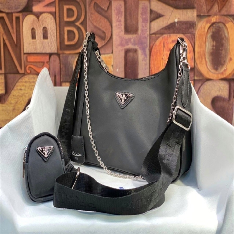 Designer Bag StockX Re Edition 2005 Shoulder Bag Nyl