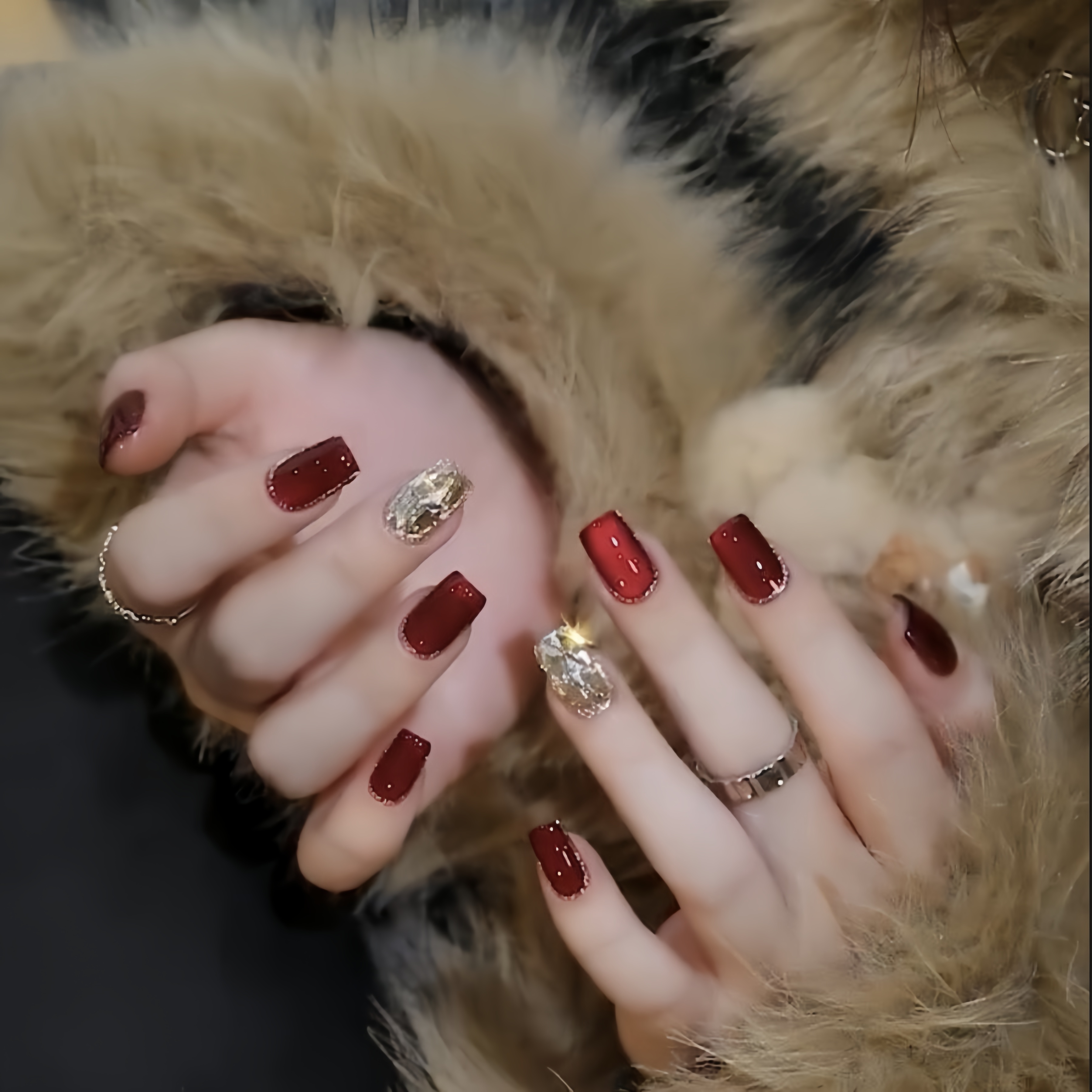 艺人红色系猫眼婚甲纯手工美甲穿戴甲短款2025新款高级感美甲贴片