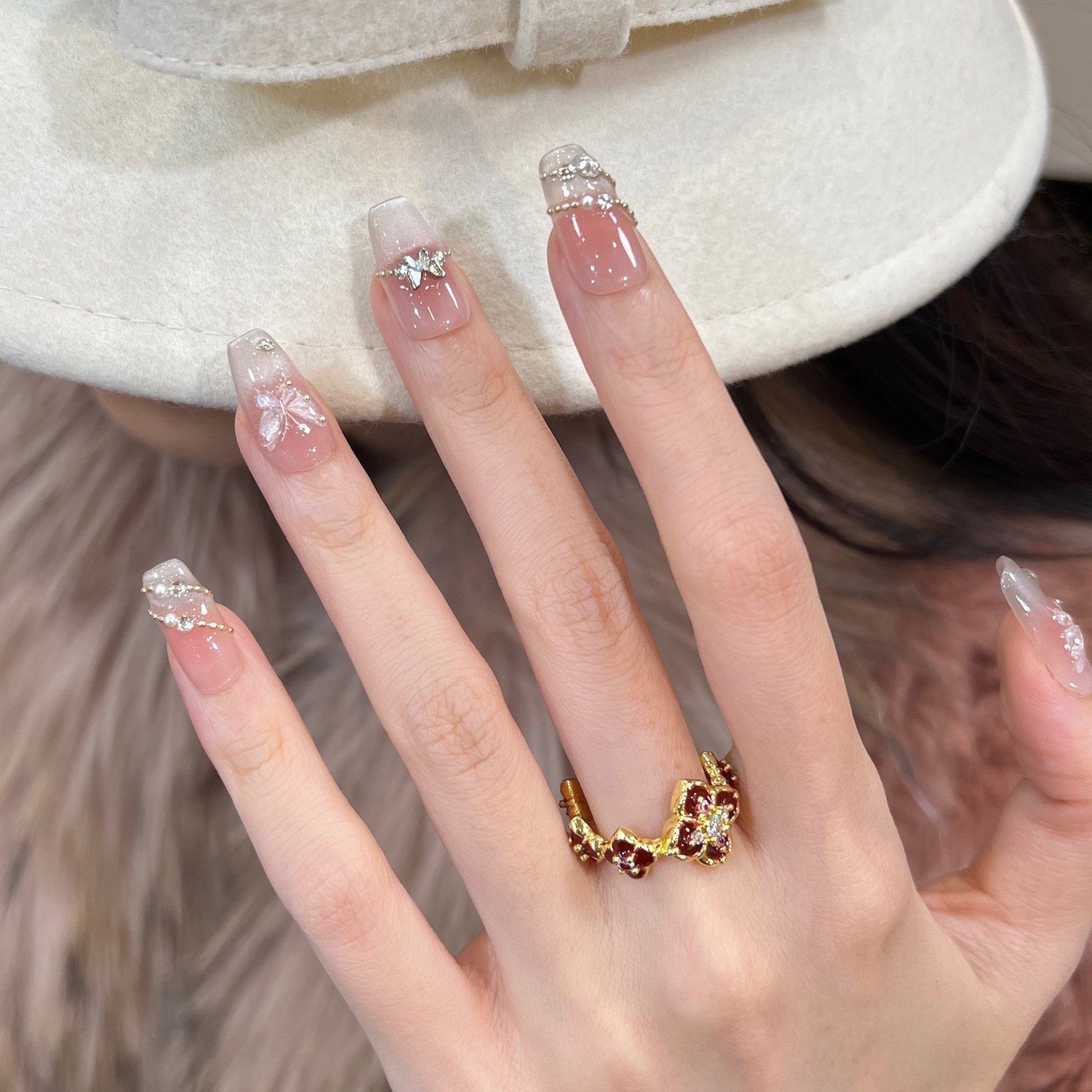 艺人手工美甲穿戴甲短款纯欲轻奢裸色显白高级感猫眼蝴蝶指甲贴片,彩妆/香水/美妆工具,穿戴甲/甲片,淘宝优惠券,粉丝福利购,淘宝优惠卷